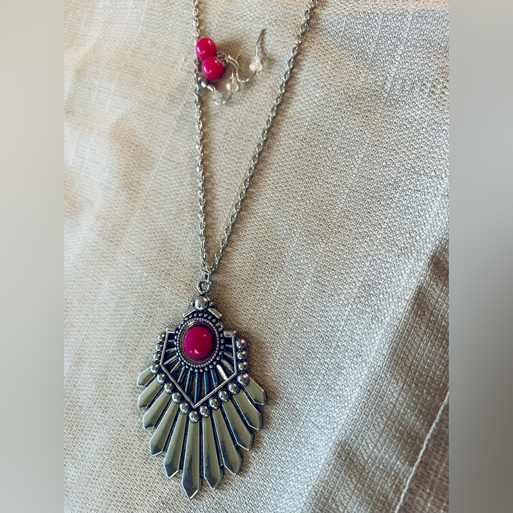 Long Silver & Pink Necklace NWOT